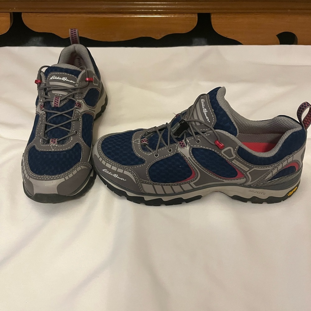 Eddie Bauer all terrain sneakers in excellent condition